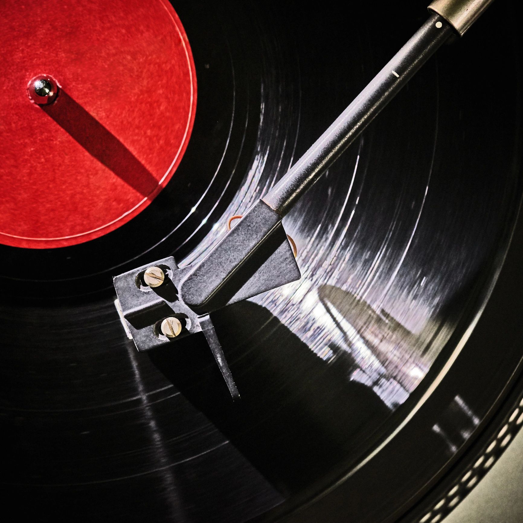 Turntable with motion blur on record
