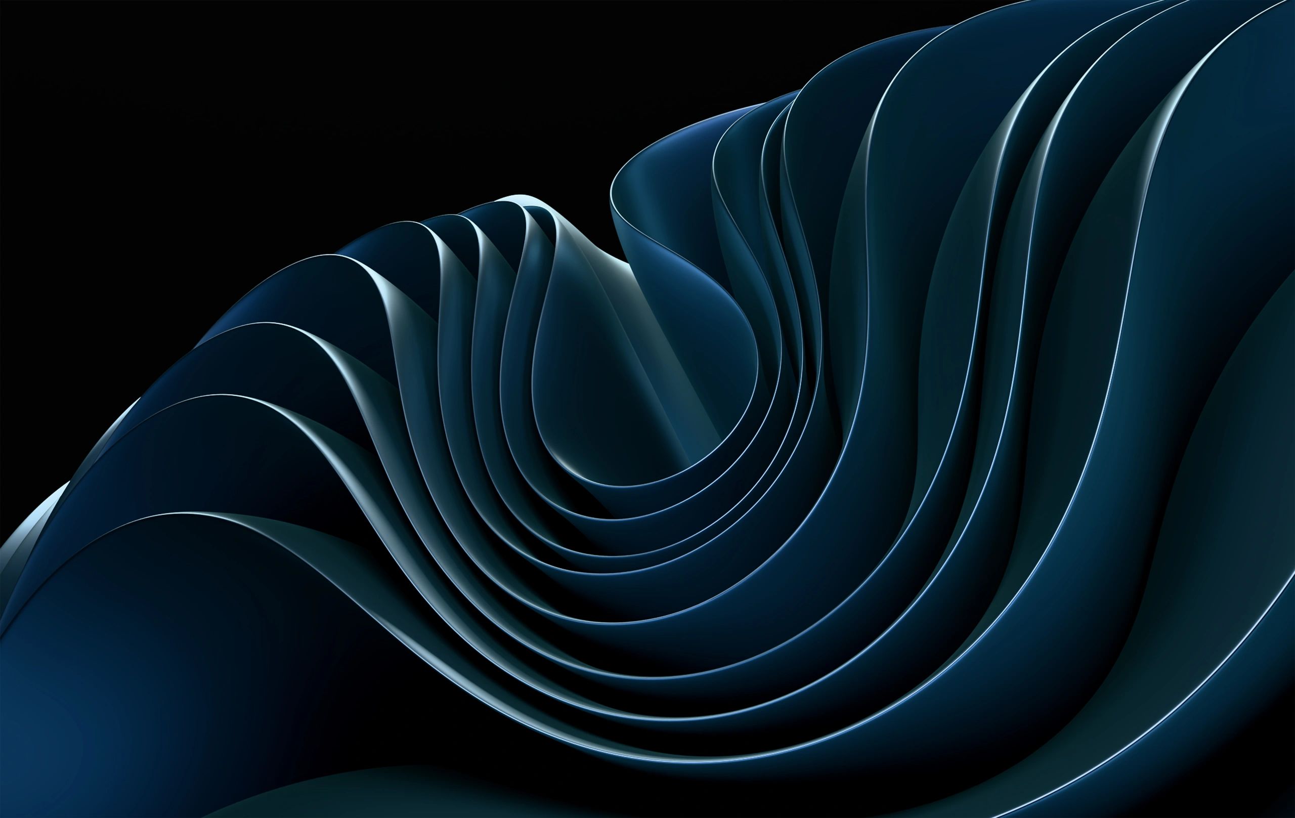 Metallic coiled strips with gradient effects